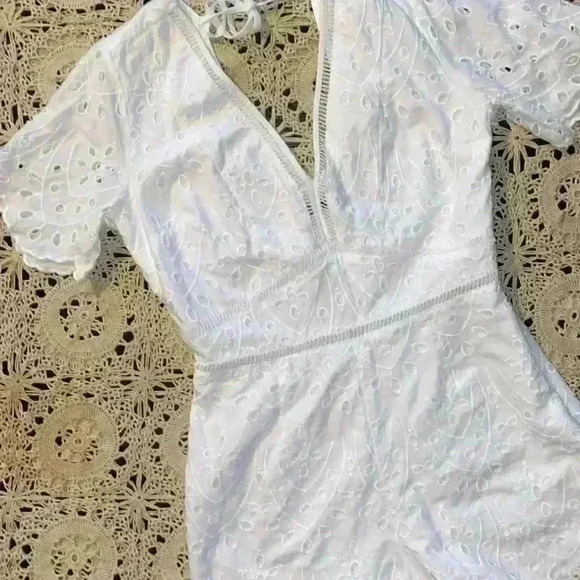 Abercrombie & Fitch White Eyelet Short Sleeve Romper - Picture 5 of 10